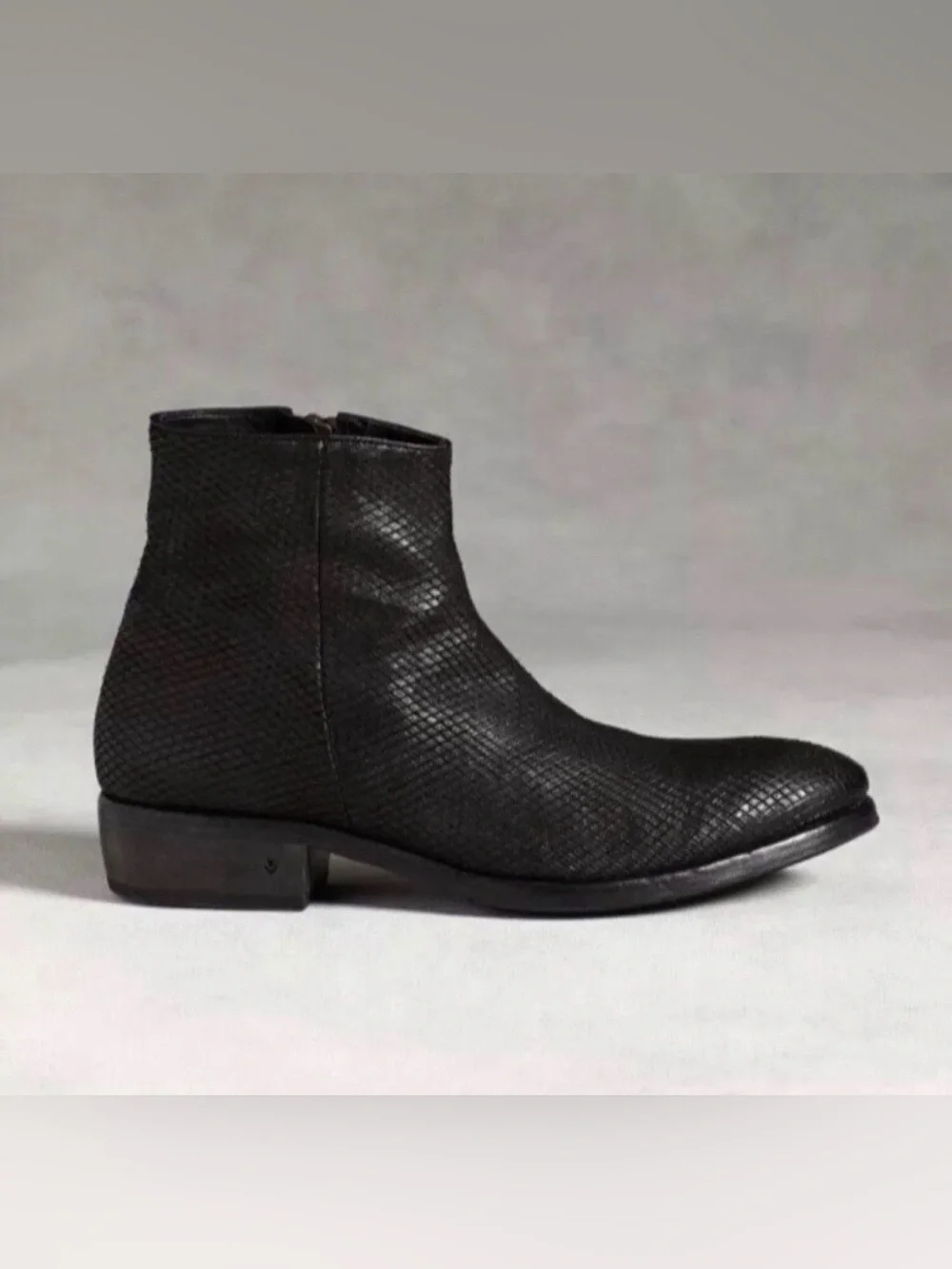 John Varvatos collection Keith Center Seam Zip Boot snake embossed Size 9 EU 42
